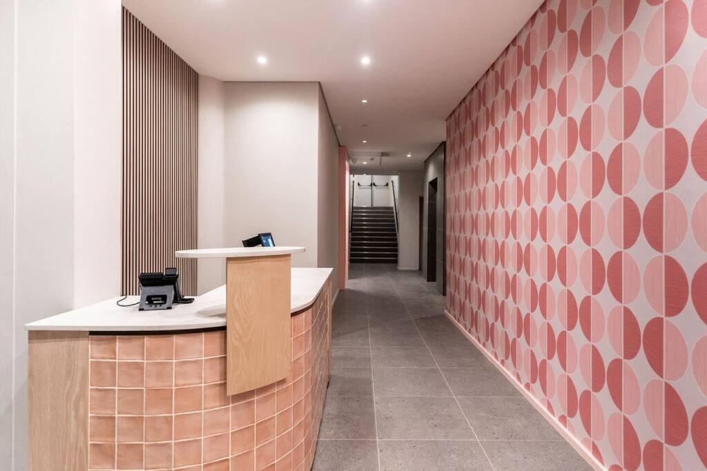 The Rose 701: Floor Aprt With Balcony Kapstadt