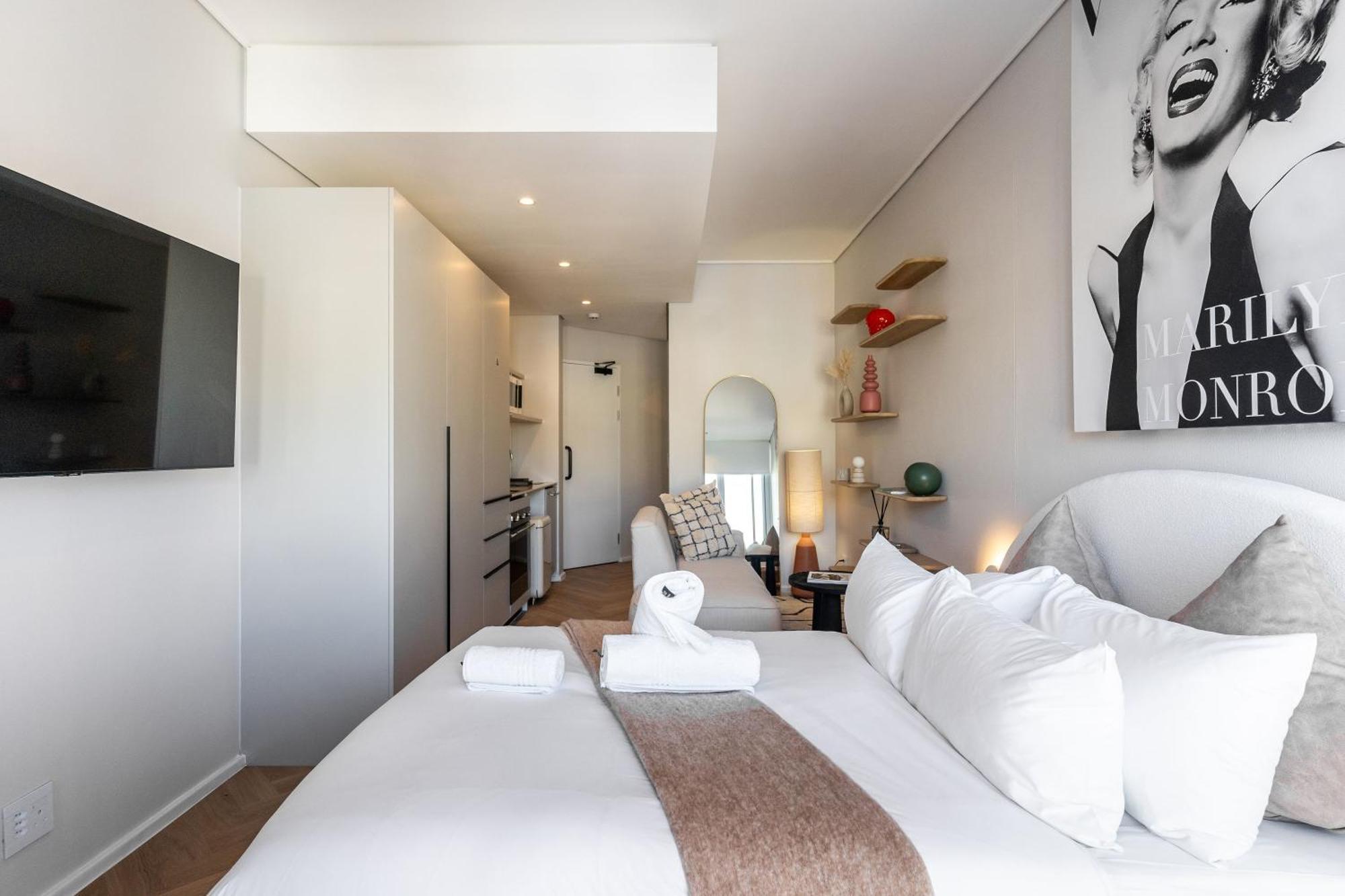 The Rose 701: Floor Aprt With Balcony * Kapstadt