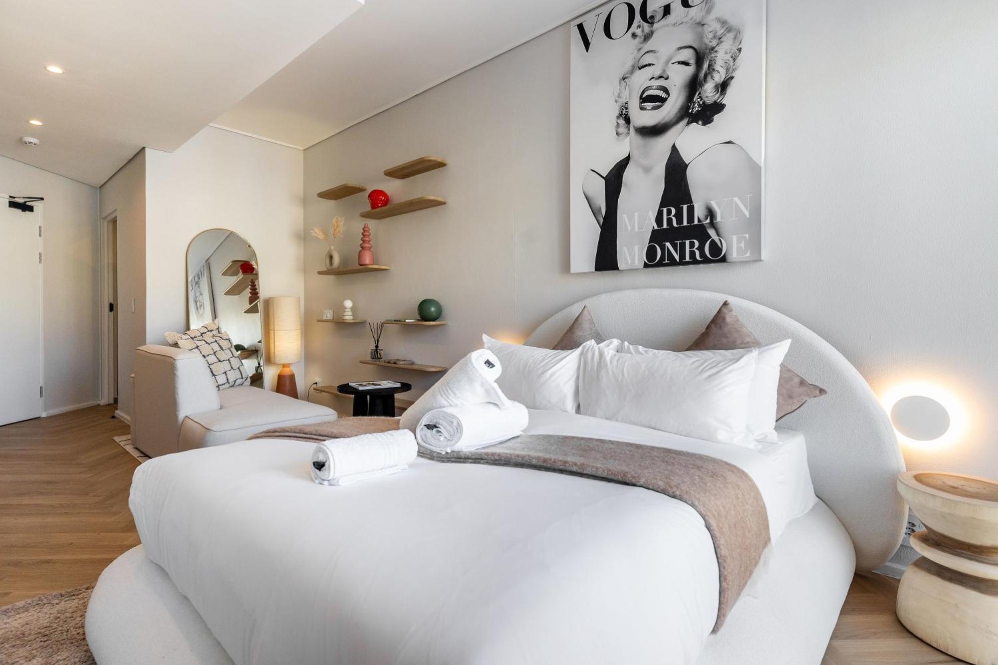 The Rose 701: Floor Aprt With Balcony Kapstadt